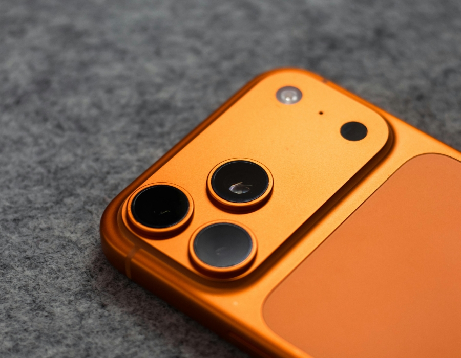 Phân khúc cao cấp: Nên mua iPhone nào cho trải nghiệm đỉnh cao năm 2026?